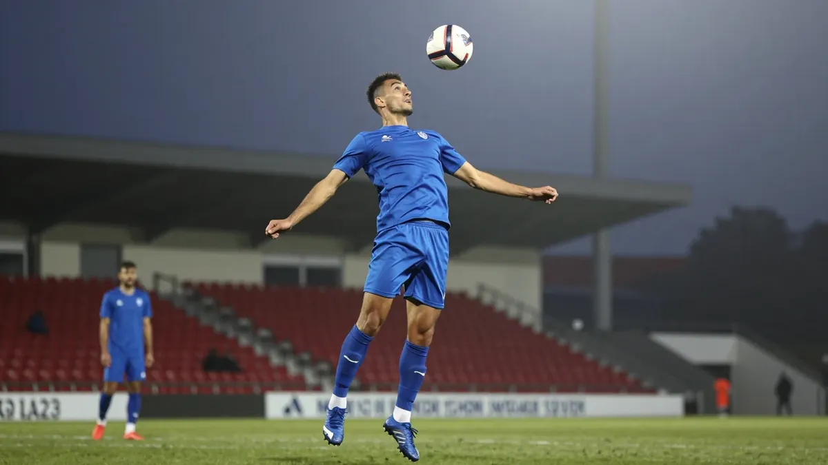 Rochdale secured a hard-fought point on the road with a 0-0 draw against Walsall, extending the home side's unbeaten...
